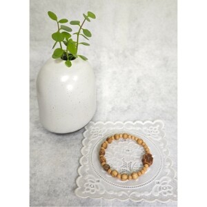 [813209] 팔지묵주 홍송 8mm 여성용